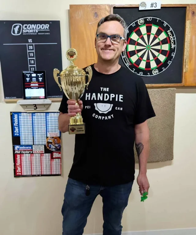 If you happen to see or speak with our Operations Manager Paul this week, make sure you congratulate him on winning his division for darts last night! 

He represented the province in the sport last year and would love to talk with you about the awesomeness of darts (and the power of mastering dart math) 🎯

#HandpieHighFives
#DoAwesomeThingsInStaffShirts